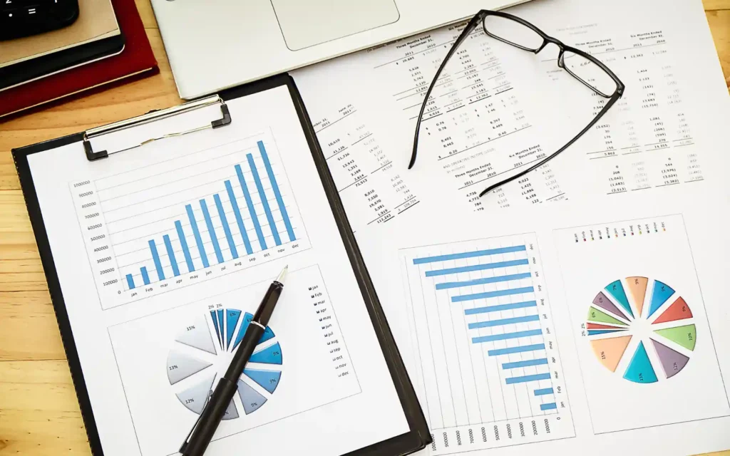 Chart showing two pathways for Serbia Citizenship by Investment.